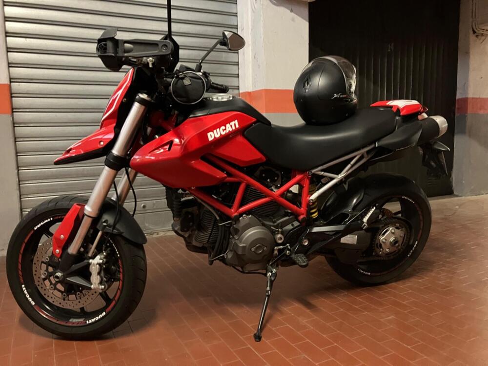 Ducati Hypermotard 796 (2012) (3)