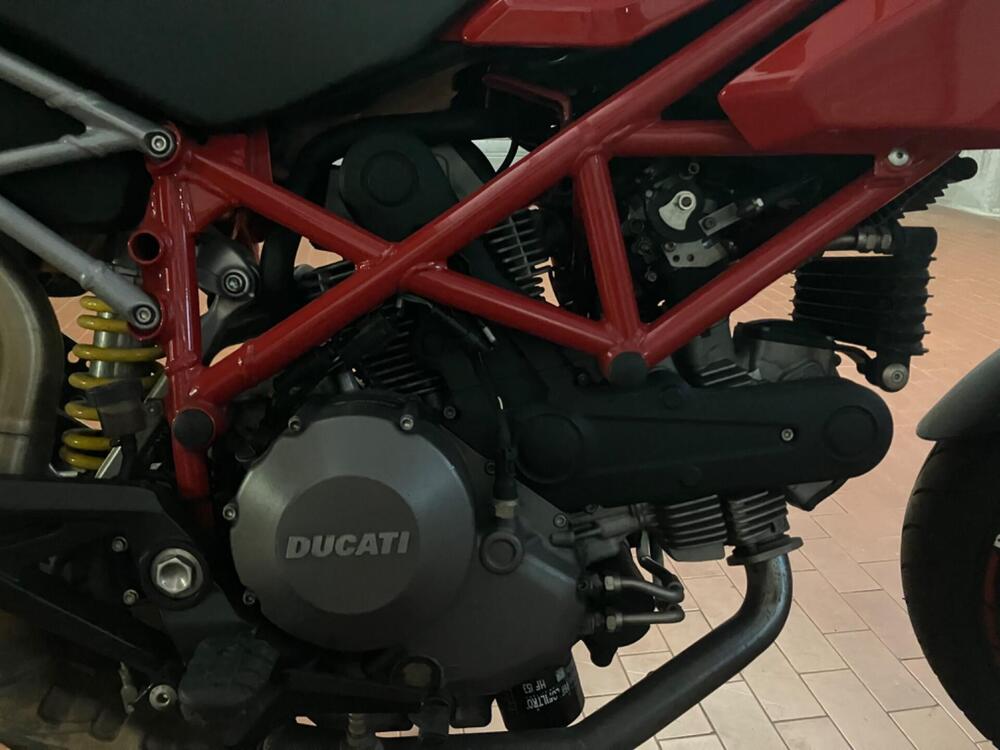 Ducati Hypermotard 796 (2012) (4)