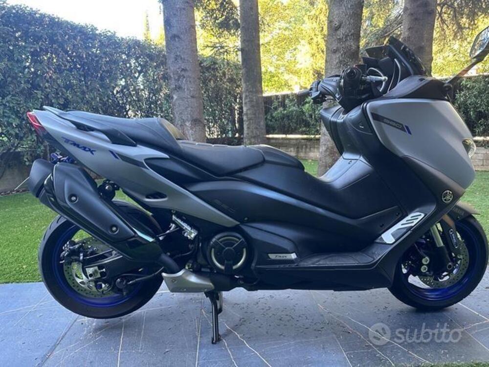 Yamaha T-Max 560 (2022 - 24) (2)