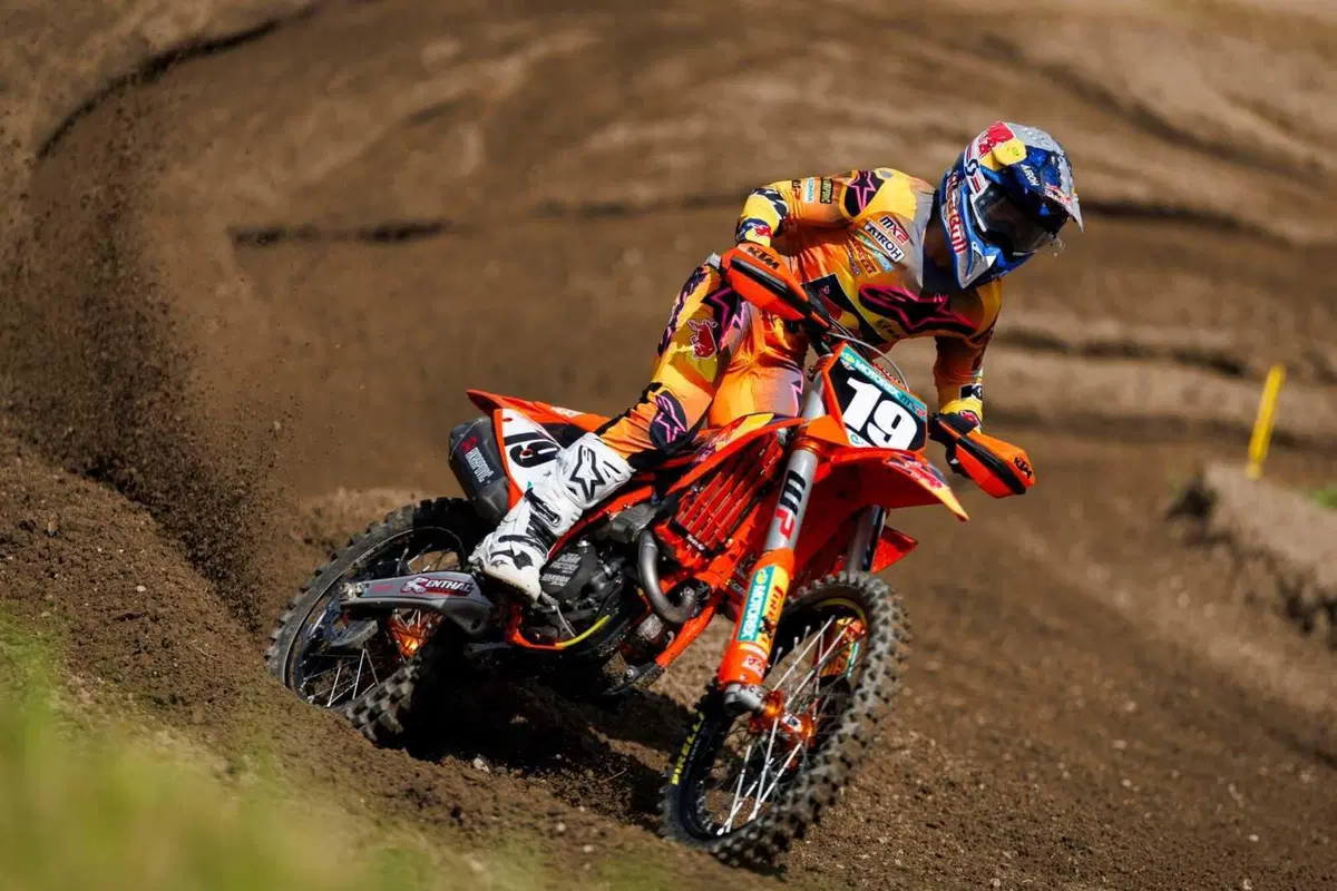 MXGP #16. GP Olanda. Travolgente doppietta Herlings, Prado più vicino a Gajser [VIDEO] (21)