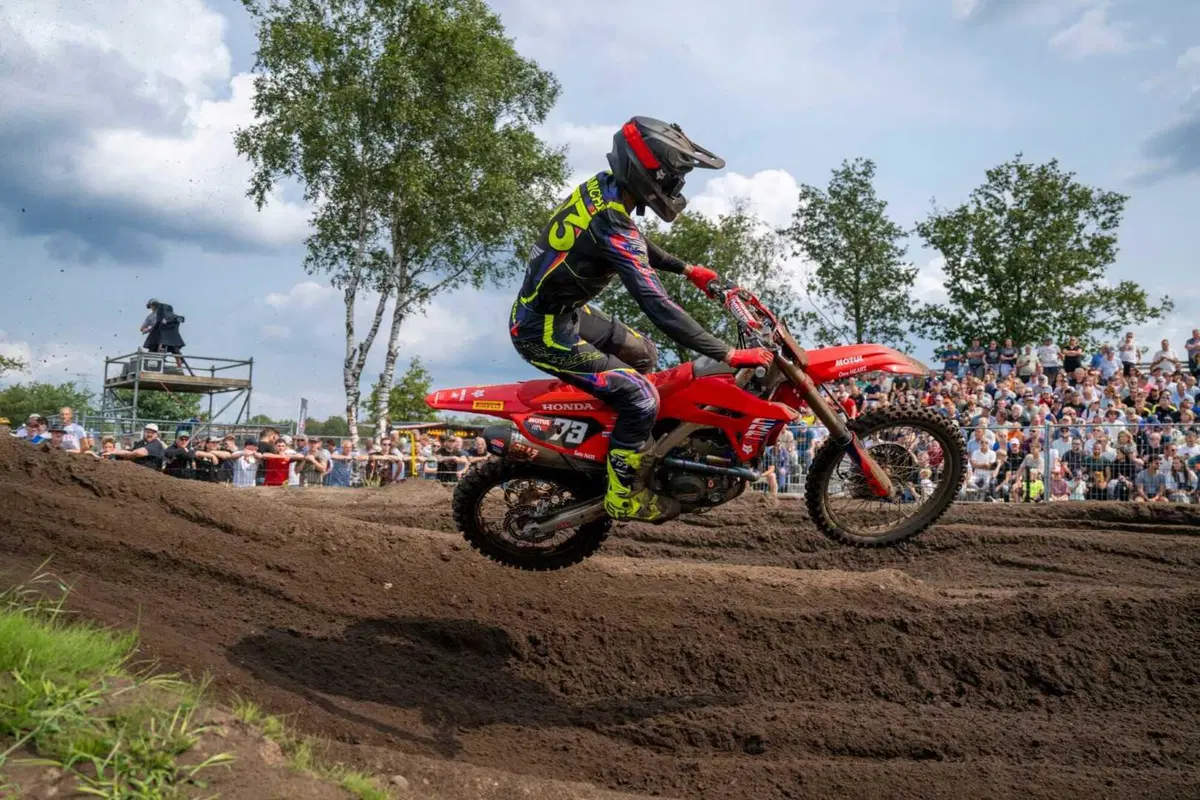 MXGP #16. GP Olanda. Travolgente doppietta Herlings, Prado più vicino a Gajser [VIDEO] (30)