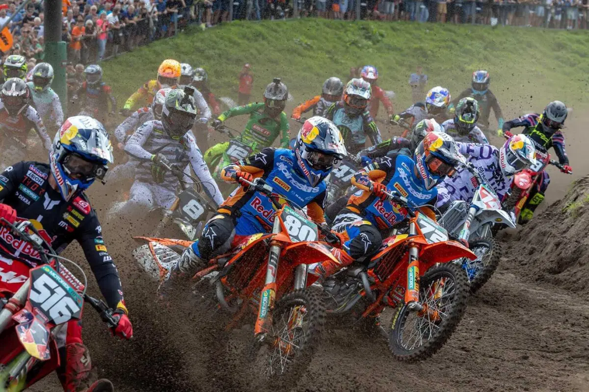 MXGP #16. GP Olanda. Travolgente doppietta Herlings, Prado più vicino a Gajser [VIDEO] (14)