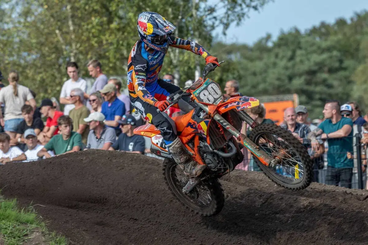 MXGP #16. GP Olanda. Travolgente doppietta Herlings, Prado più vicino a Gajser [VIDEO] (13)