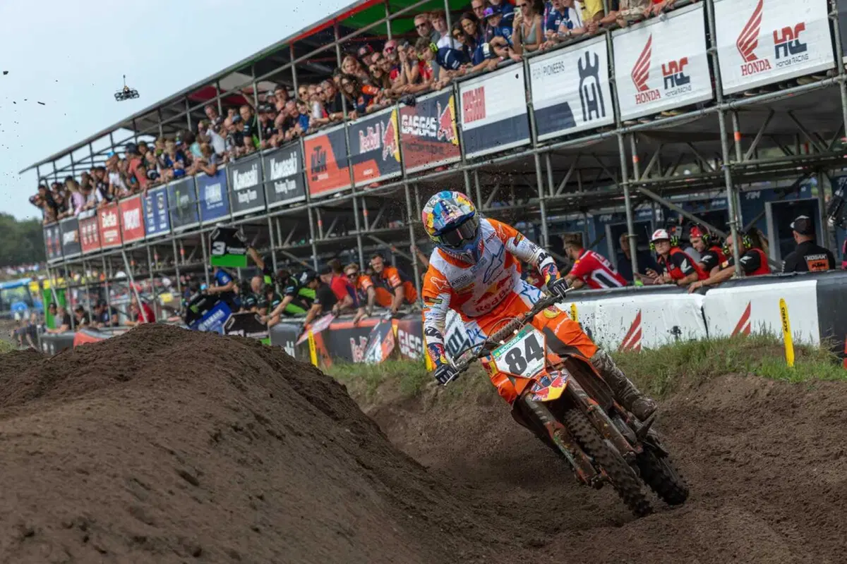 MXGP #16. GP Olanda. Travolgente doppietta Herlings, Prado più vicino a Gajser [VIDEO]