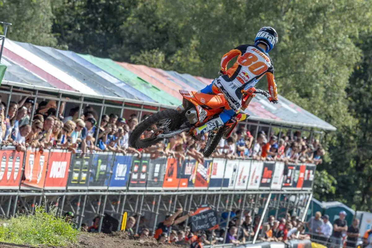 MXGP #16. GP Olanda. Travolgente doppietta Herlings, Prado più vicino a Gajser [VIDEO] (2)