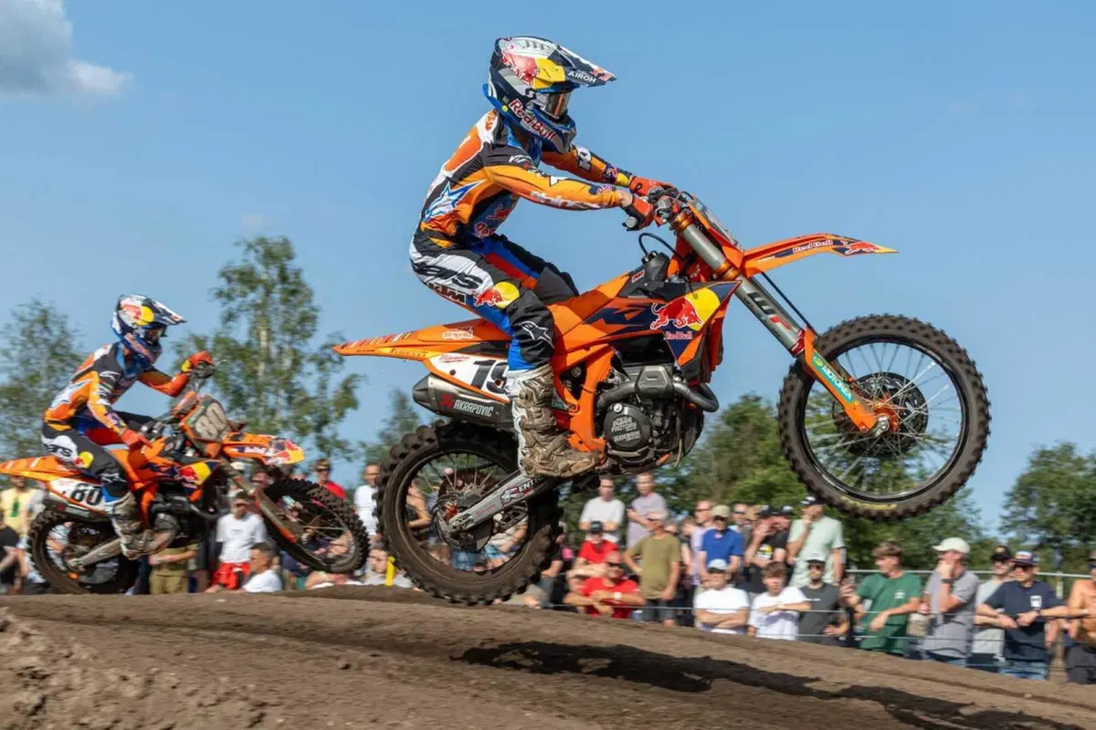 MXGP #16. GP Olanda. Travolgente doppietta Herlings, Prado più vicino a Gajser [VIDEO] (7)