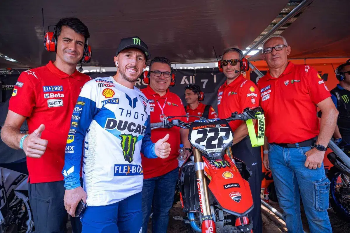 MXGP #16. GP Olanda. Travolgente doppietta Herlings, Prado più vicino a Gajser [VIDEO] (34)