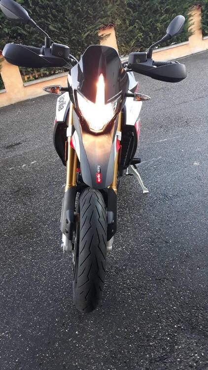 Aprilia Dorsoduro 900 (2017 - 20) (3)