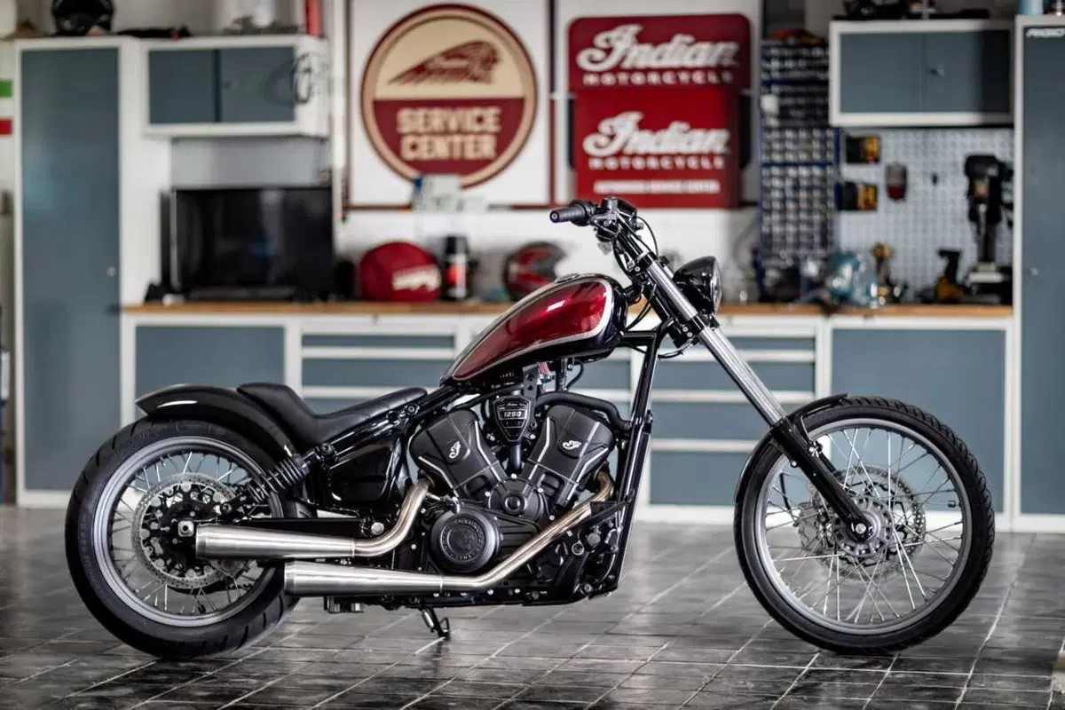 Una Scout in stile chopper old school conclude la serie Forged di Indian 