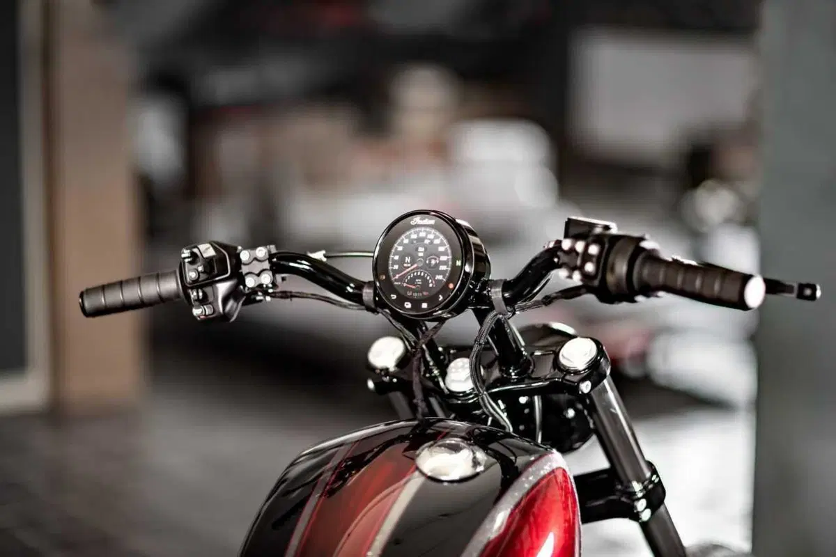 Una Scout in stile chopper old school conclude la serie Forged di Indian  (10)