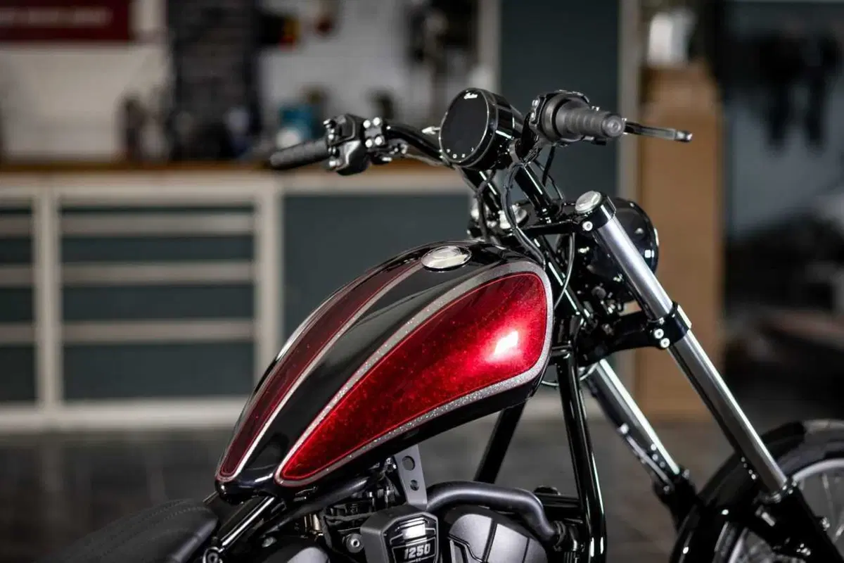 Una Scout in stile chopper old school conclude la serie Forged di Indian  (12)