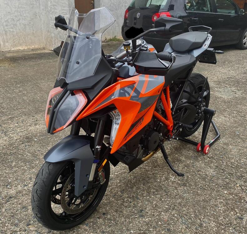 KTM 1290 Super Duke GT (2022 - 24) (2)