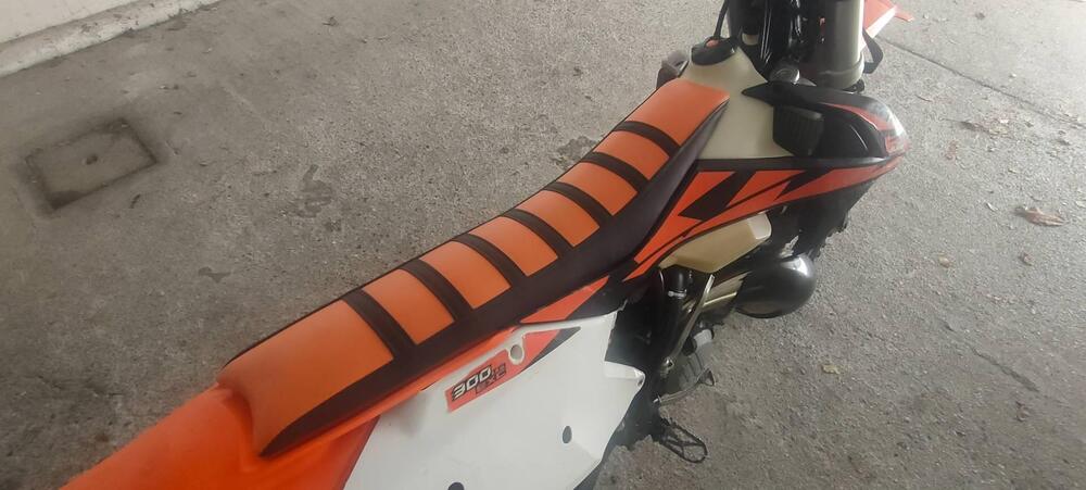 KTM EXC 300 E TPI (2018) (3)