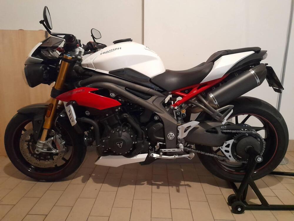 Triumph Speed Triple 1050 R ABS (2016 - 17)