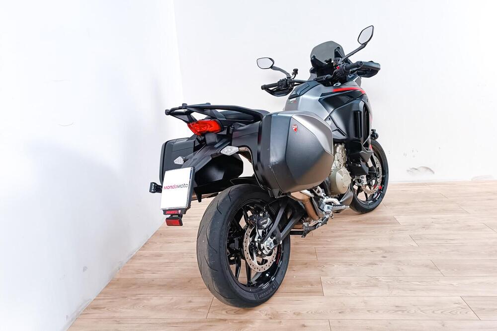 Ducati Multistrada V4 S Grand Tour (2024) (3)