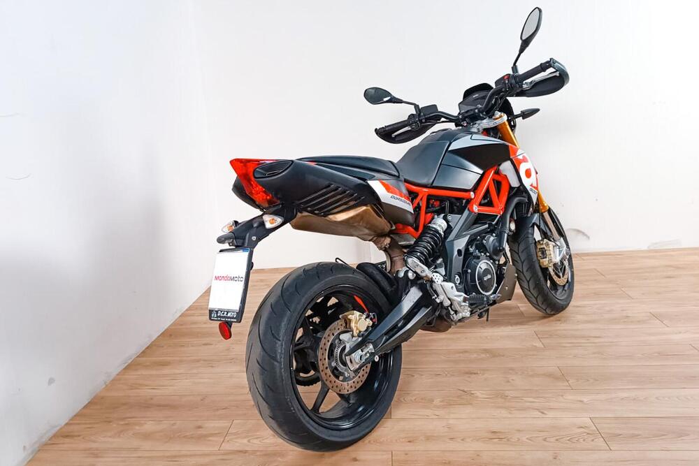 Aprilia Dorsoduro 900 (2017 - 20) (3)