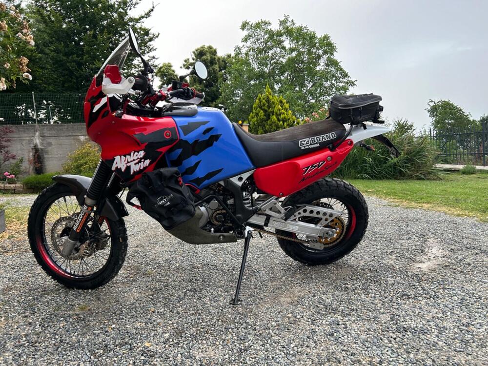 Honda Africa Twin XRV 750 (1996 - 02) (2)