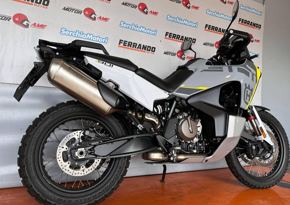 Husqvarna Norden 901 (2022 - 24) (2)