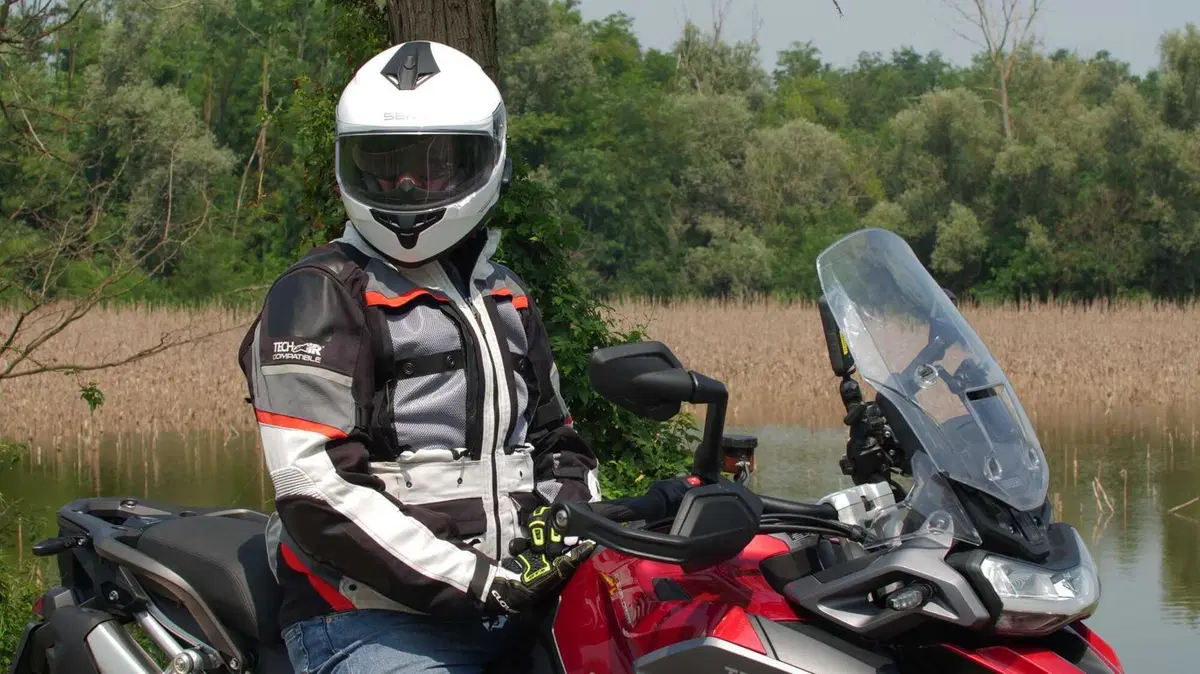 SENA OUTRIDE, il casco integrale con interfono integrato Bluetooth 5.1 [VIDEO] (2)