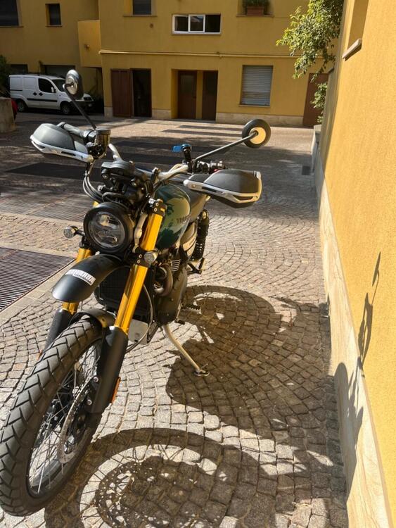 Triumph Scrambler 1200 XE (2021 - 23) (2)