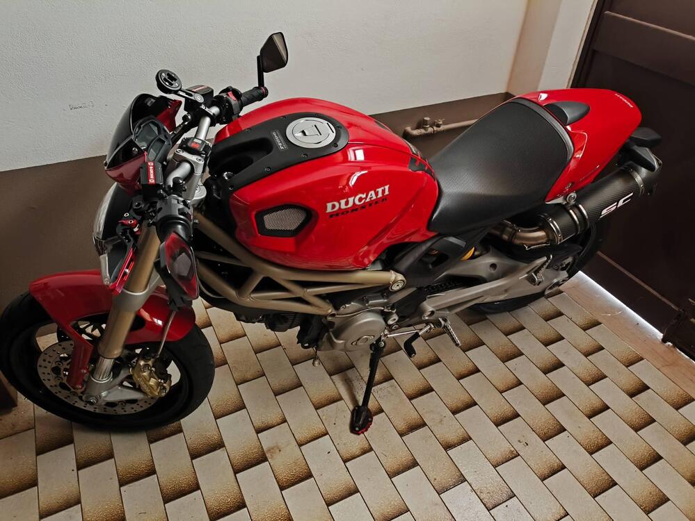 Ducati Monster 696 Plus (2007 - 14) (2)