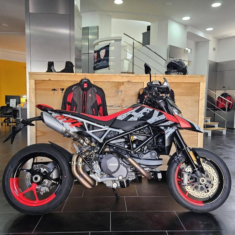 Ducati Hypermotard 950 RVE (2022 - 24) (3)