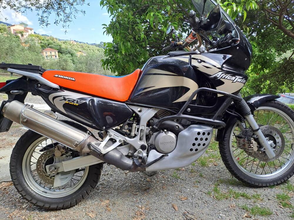 Honda Africa Twin XRV 750 (1996 - 02)