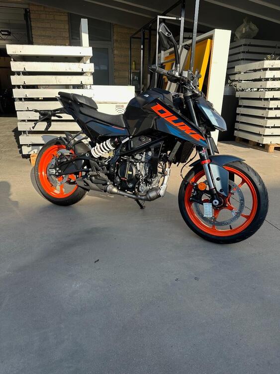 KTM 125 Duke (2024)