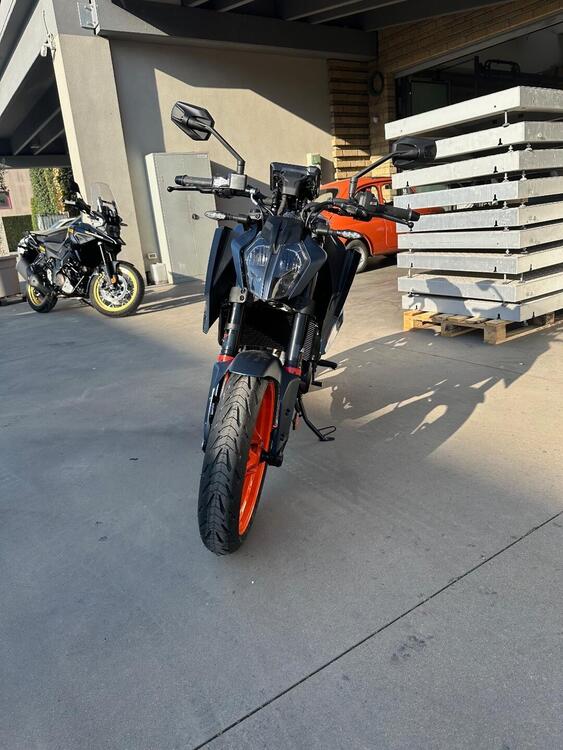 KTM 125 Duke (2024) (4)