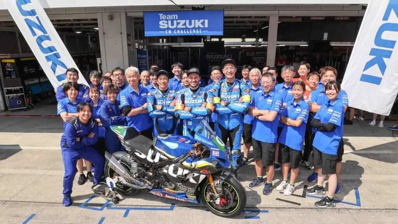 Dall'addio alla MotoGP a una Suzuki GSX che fa paura ed &egrave; ecosostenibile: che storia alla 8 Ore di Suzuka! [VIDEO]