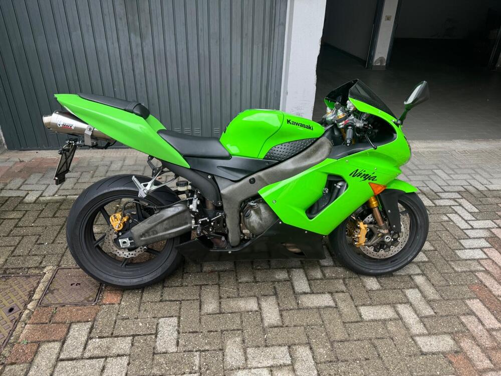 Kawasaki Ninja 600 ZX-6RR (2005 - 06) (4)