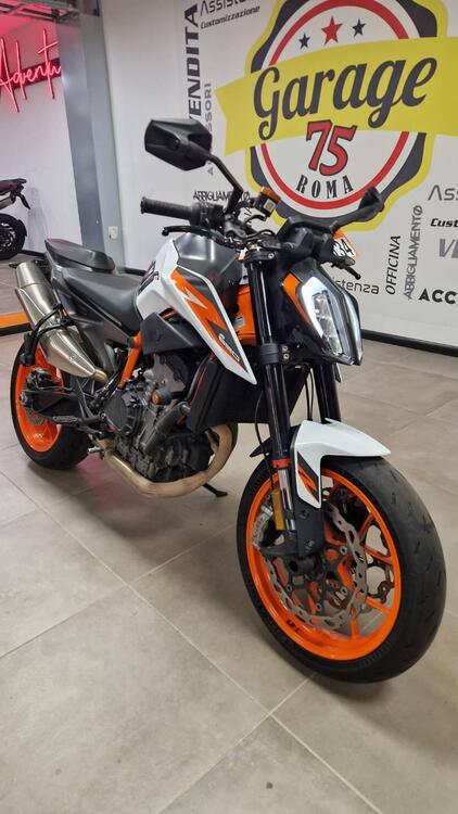 KTM 890 Duke R (2020) (2)