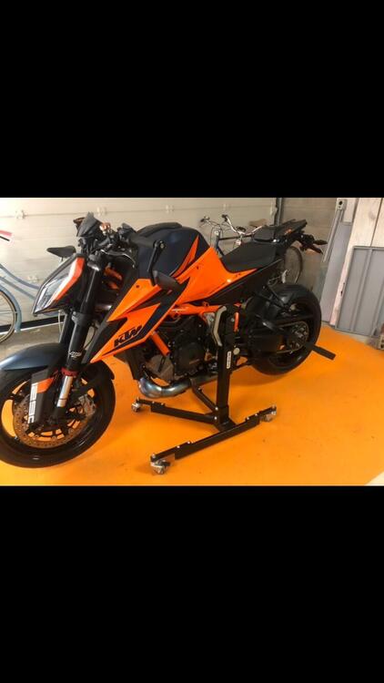 KTM 1290 Super Duke R (2020) (3)