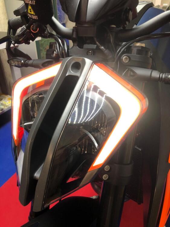 KTM 1290 Super Duke R (2020) (5)