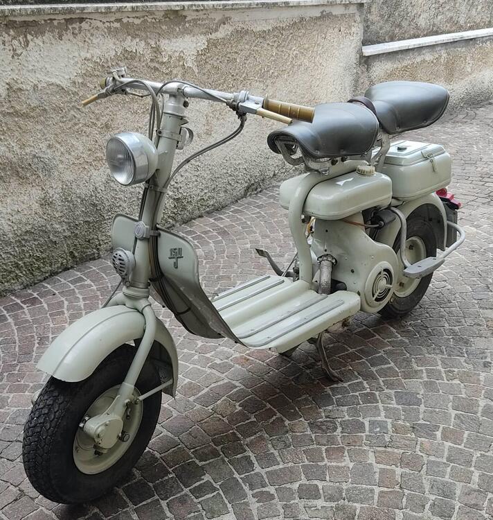 Lambretta 150D