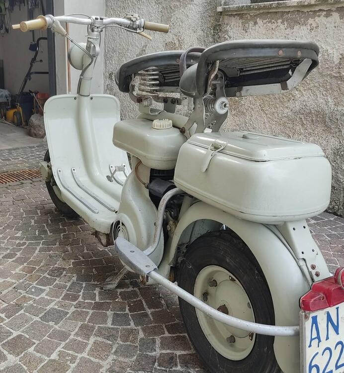 Lambretta 150D (3)