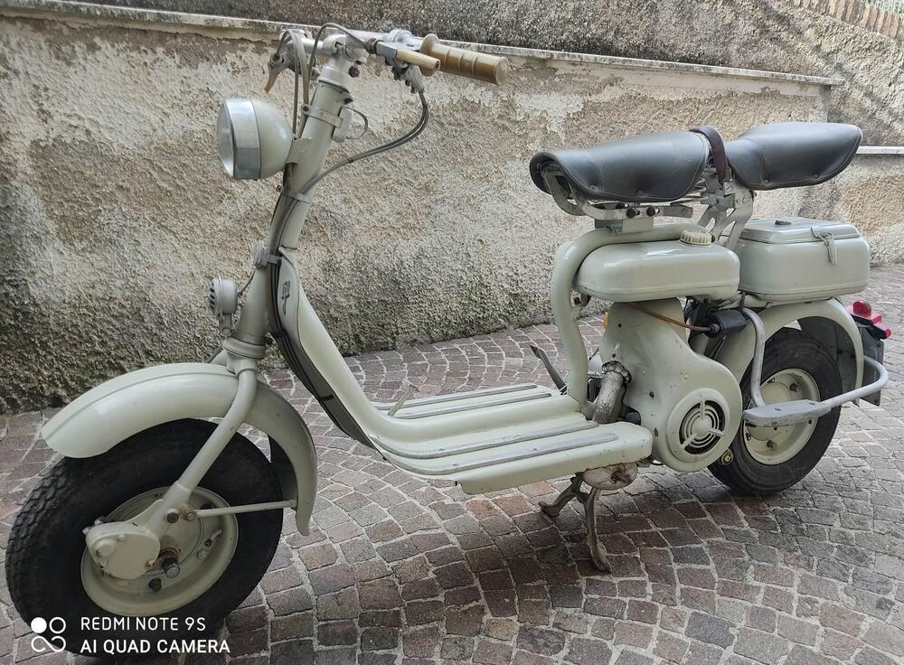 Lambretta 150D (4)