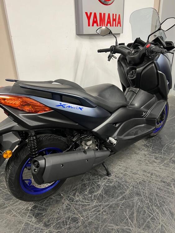 Yamaha X-Max 300 (2021 - 24) (4)