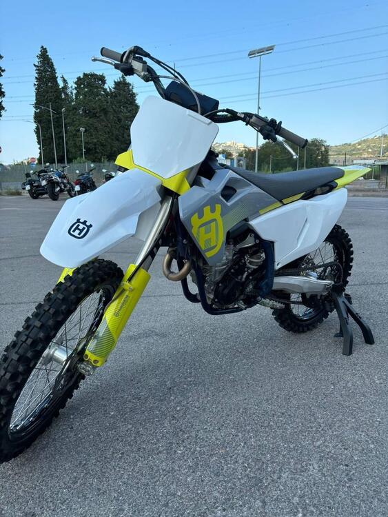 Husqvarna FE 250 (2024) (3)