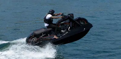 Sovralimentata, 250 cavalli e sembra una Harley-Davidson: ma &egrave; una Jet Bike!