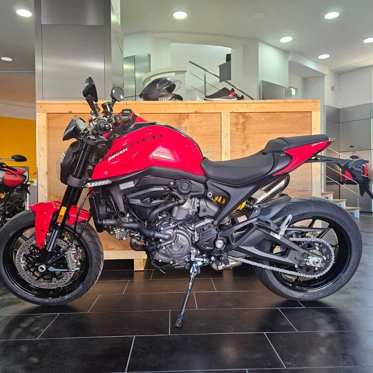 Ducati Monster 937 + (2021 - 24) (2)