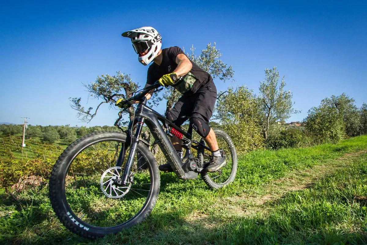 Cannondale Moterra Neo LT2: l'enduro con ammortizzatore a molla. Il nostro TEST [VIDEO] (4)