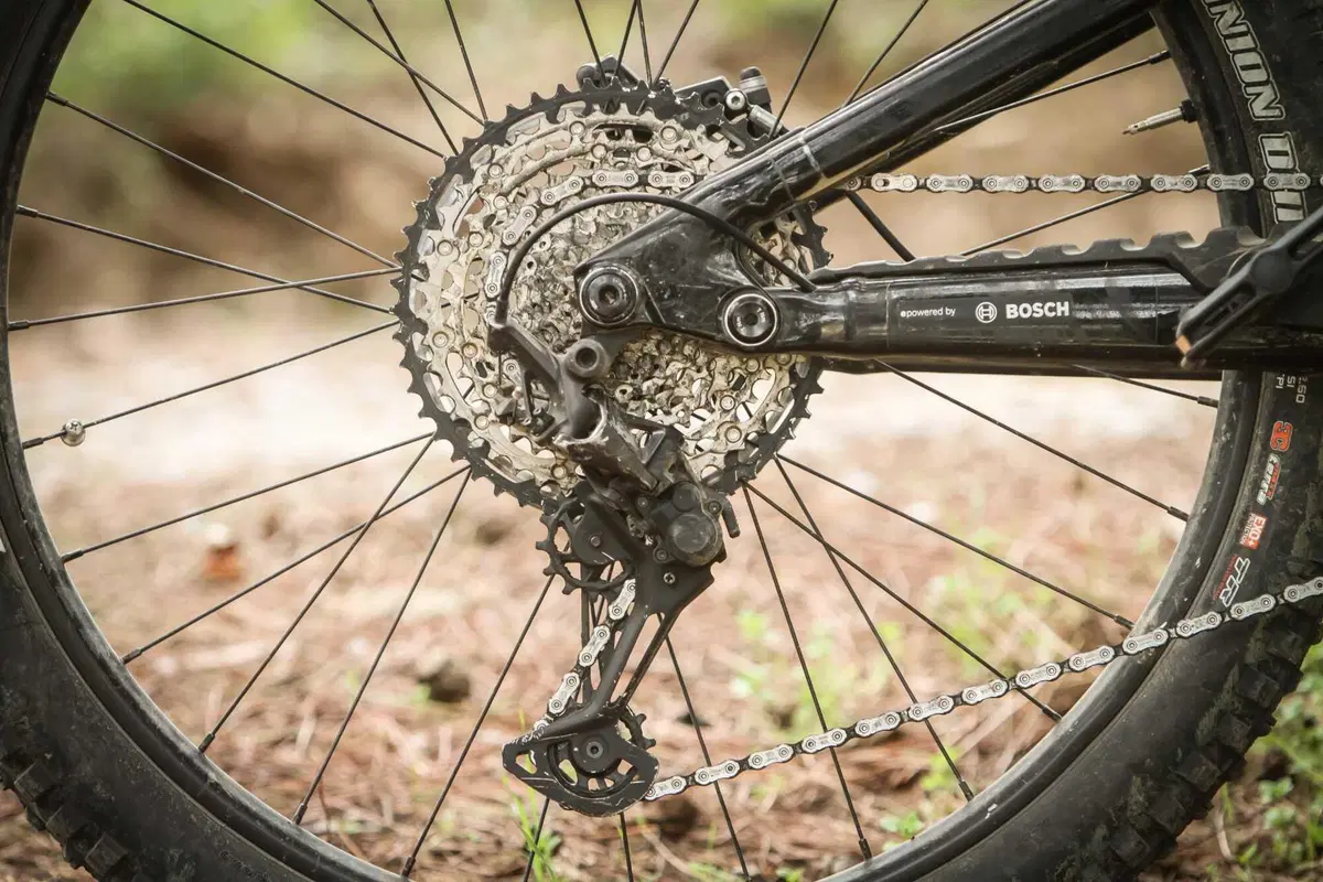 Cannondale Moterra Neo LT2: l'enduro con ammortizzatore a molla. Il nostro TEST [VIDEO] (11)