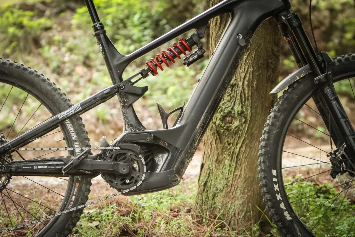 Cannondale Moterra Neo LT2: l'enduro con ammortizzatore a molla. Il nostro TEST [VIDEO] (17)