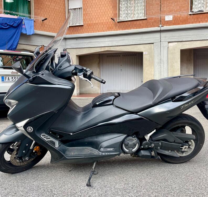 Yamaha T-Max 530 (2017 - 19) (3)