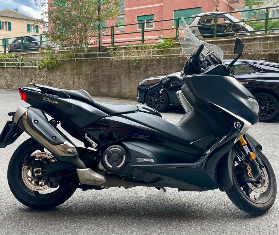 Yamaha T-Max 530 (2017 - 19) (4)