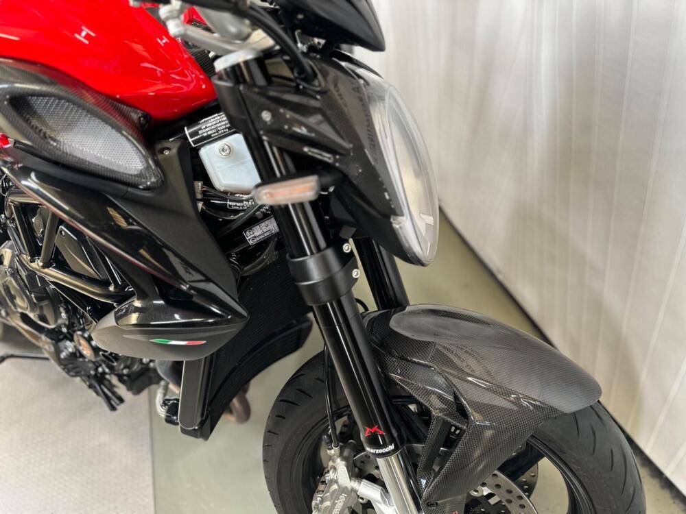 MV Agusta Brutale 800 Rosso (2021 - 23) (4)