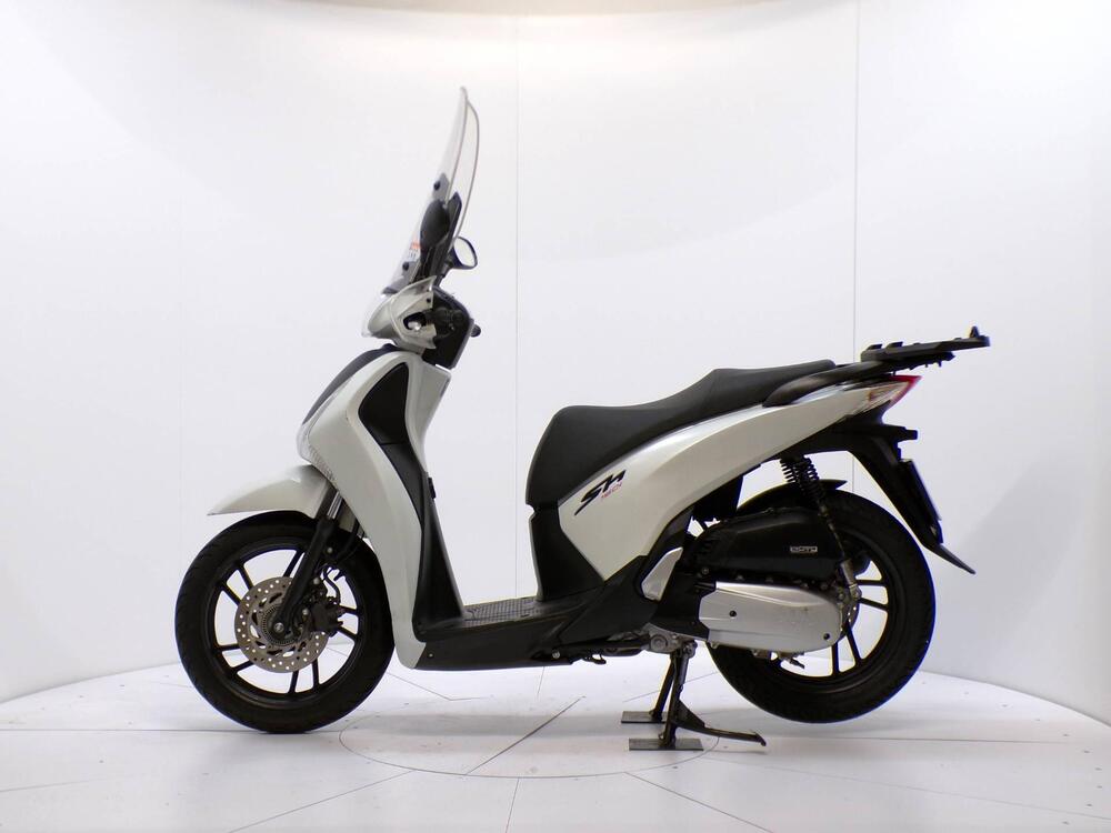 Honda SH 150 i ABS (2013 - 16) (4)