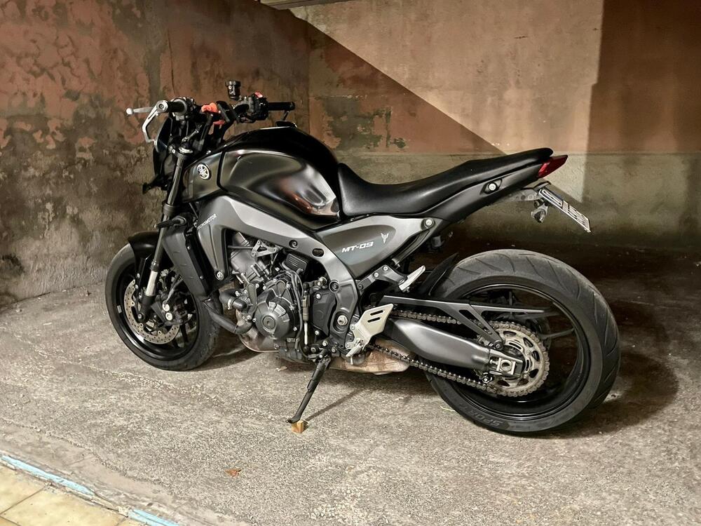 Yamaha MT-09 (2021 - 23) (5)