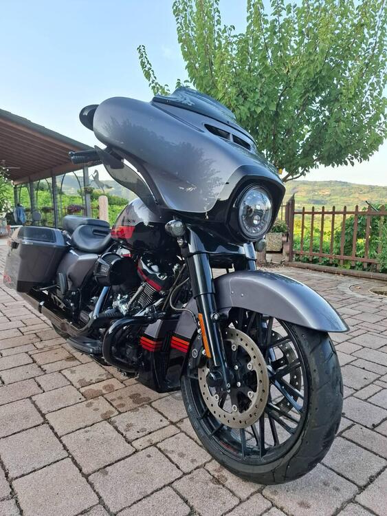 Harley-Davidson 117 Street Glide (2018 - 20) - FLHXSE (5)